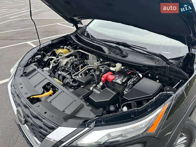 Внедорожник / Кроссовер Nissan Rogue 2021 в Запорожье