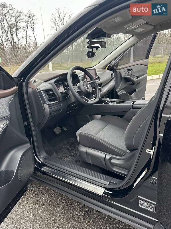 Внедорожник / Кроссовер Nissan Rogue 2021 в Запорожье