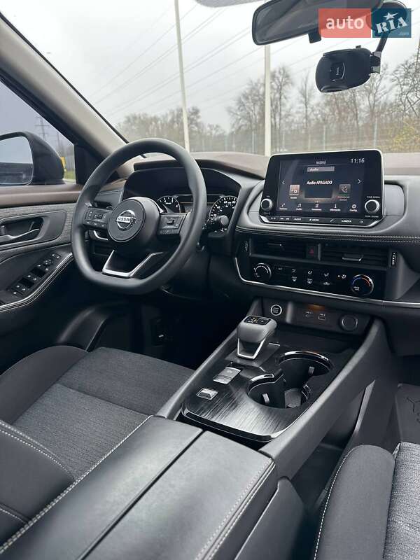 Внедорожник / Кроссовер Nissan Rogue 2021 в Запорожье