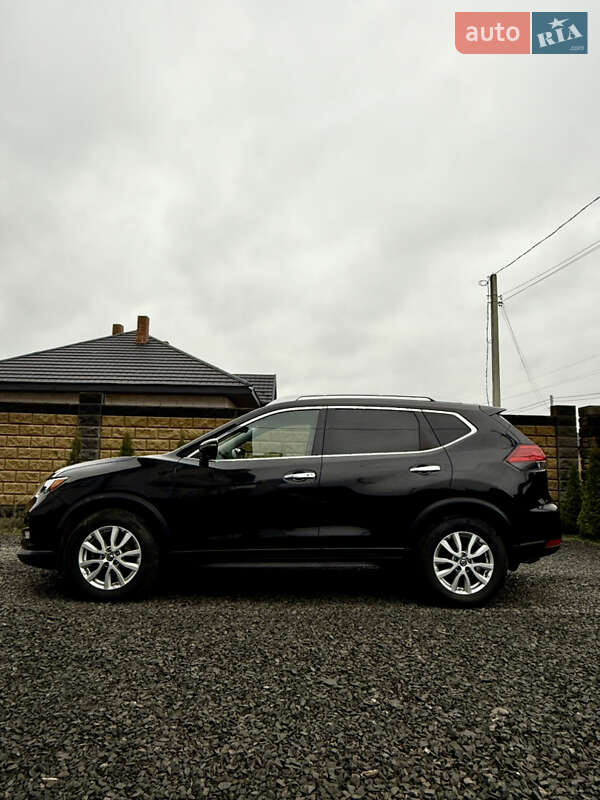 Внедорожник / Кроссовер Nissan Rogue 2017 в Ровно фото 3 Внедорожник / Кроссовер Nissan Rogue 2017 в Ровно
