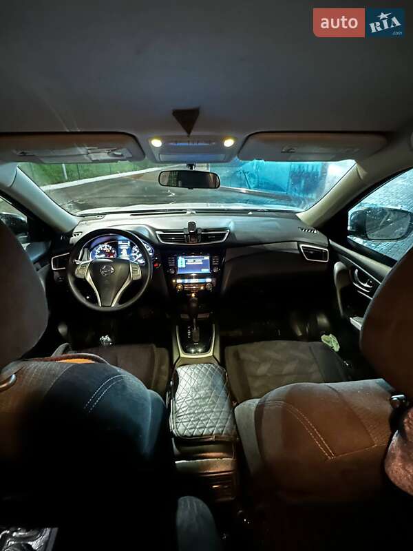Позашляховик / Кросовер Nissan Rogue 2016 в Києві