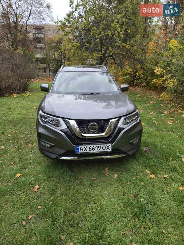 Позашляховик / Кросовер Nissan Rogue 2018 в Харкові