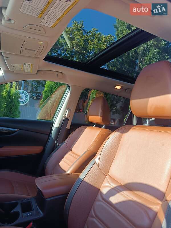 Позашляховик / Кросовер Nissan Rogue 2018 в Харкові