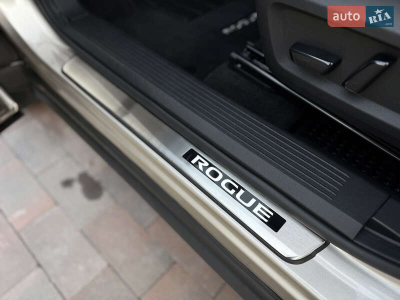 Позашляховик / Кросовер Nissan Rogue 2021 в Києві