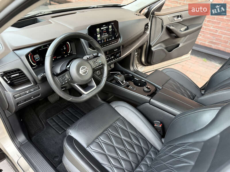 Позашляховик / Кросовер Nissan Rogue 2021 в Києві