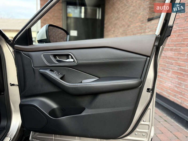 Позашляховик / Кросовер Nissan Rogue 2021 в Києві