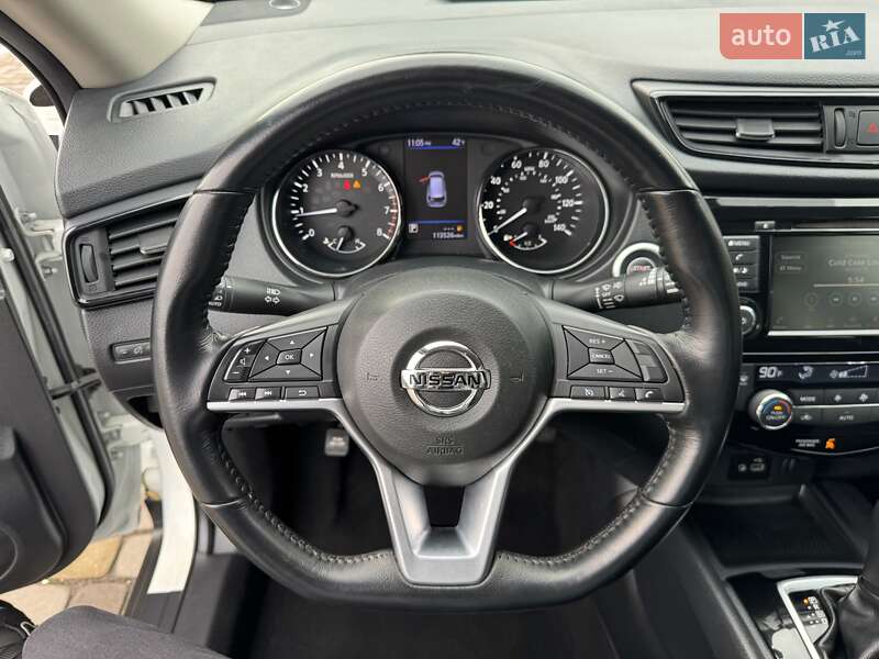 Позашляховик / Кросовер Nissan Rogue 2018 в Луцьку