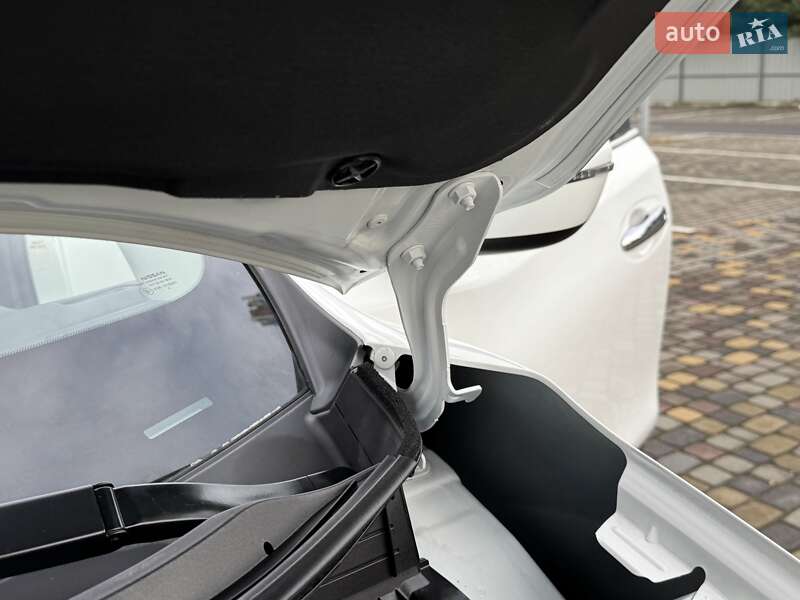 Позашляховик / Кросовер Nissan Rogue 2018 в Луцьку