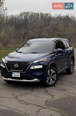 Позашляховик / Кросовер Nissan Rogue 2021 в Кам'янському