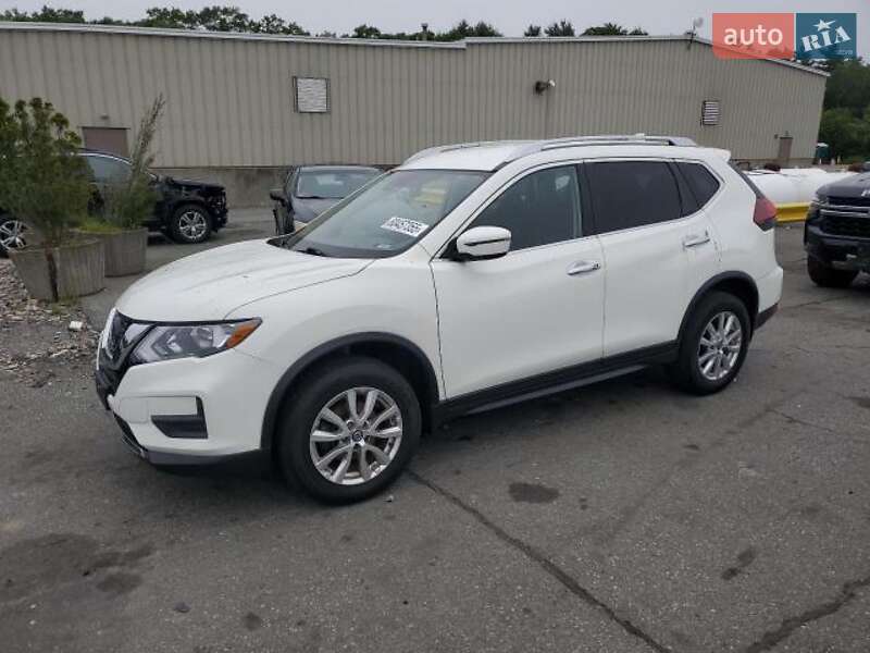 Внедорожник / Кроссовер Nissan Rogue 2020 в Львове