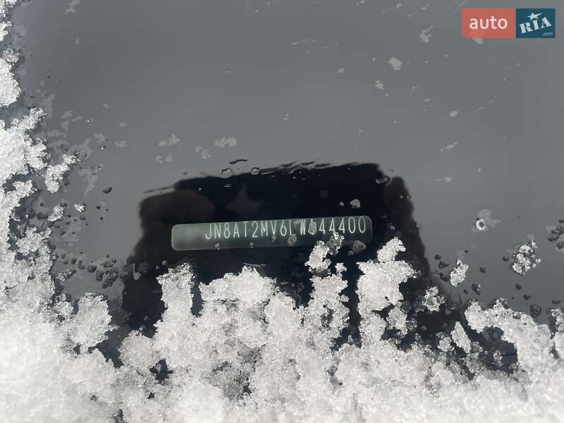 Внедорожник / Кроссовер Nissan Rogue 2020 в Львове