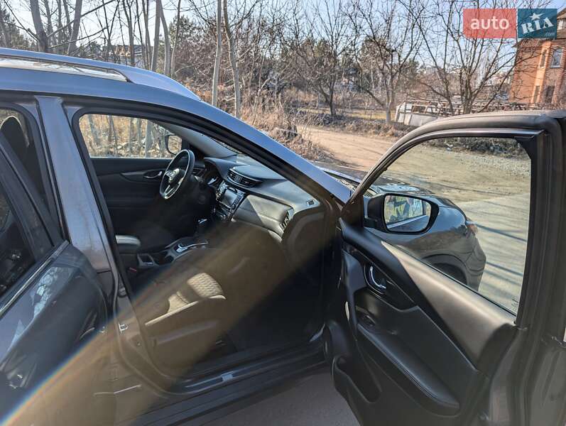 Позашляховик / Кросовер Nissan Rogue 2018 в Києві