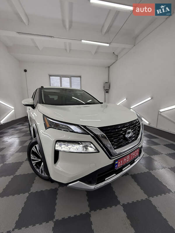 Внедорожник / Кроссовер Nissan Rogue 2023 в Трускавце