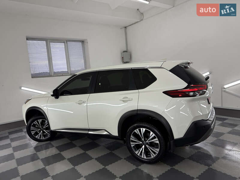 Внедорожник / Кроссовер Nissan Rogue 2023 в Трускавце