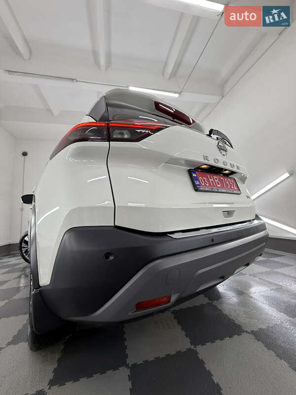 Внедорожник / Кроссовер Nissan Rogue 2023 в Трускавце