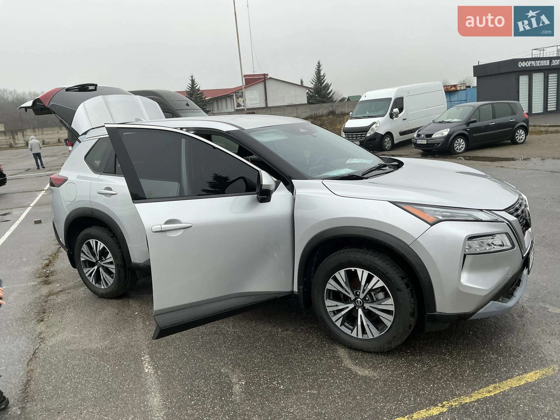 2021 Nissan Rogue - мініатюра 17