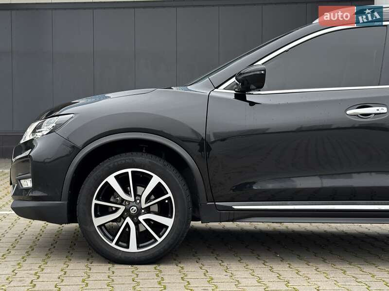 Внедорожник / Кроссовер Nissan Rogue 2018 в Киеве