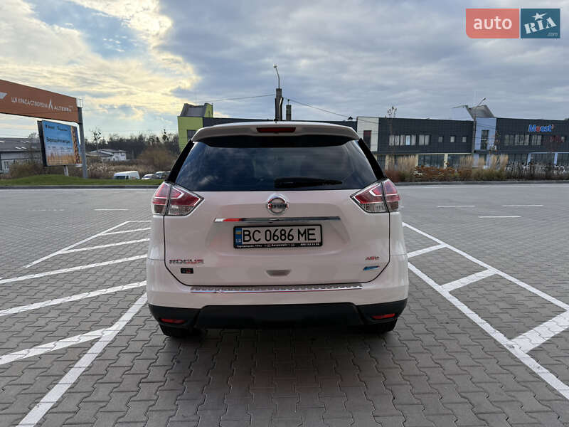 Внедорожник / Кроссовер Nissan Rogue 2014 в Городке