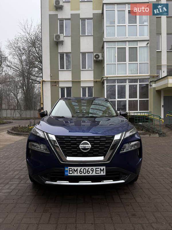 Позашляховик / Кросовер Nissan Rogue 2020 в Ромнах