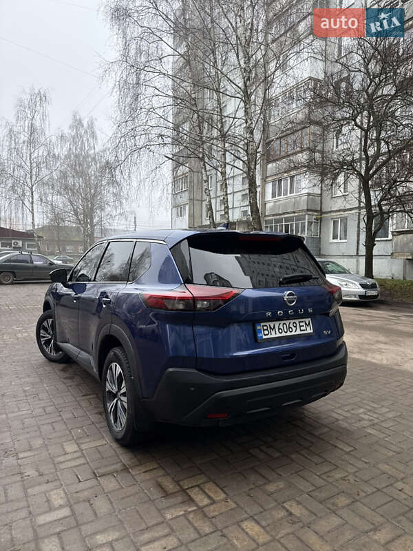 Позашляховик / Кросовер Nissan Rogue 2020 в Ромнах