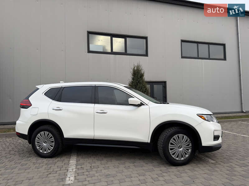 Внедорожник / Кроссовер Nissan Rogue 2018 в Ивано-Франковске