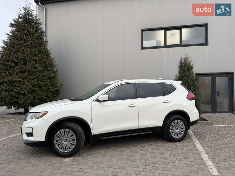 Внедорожник / Кроссовер Nissan Rogue 2018 в Ивано-Франковске
