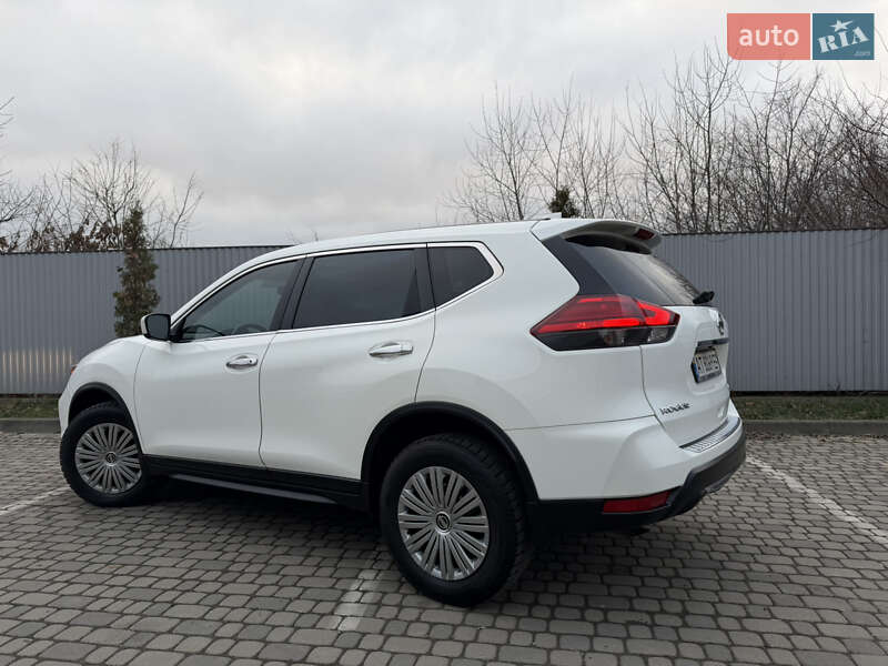 Внедорожник / Кроссовер Nissan Rogue 2018 в Ивано-Франковске