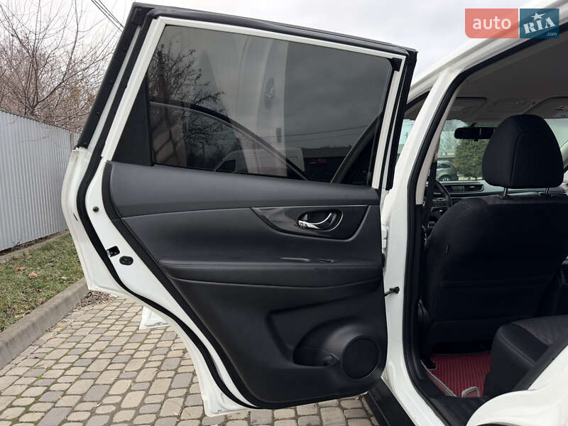 Внедорожник / Кроссовер Nissan Rogue 2018 в Ивано-Франковске