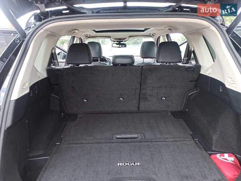 Внедорожник / Кроссовер Nissan Rogue 2021 в Киеве