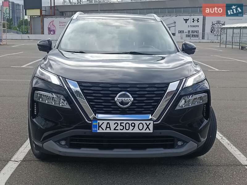 Внедорожник / Кроссовер Nissan Rogue 2021 в Киеве