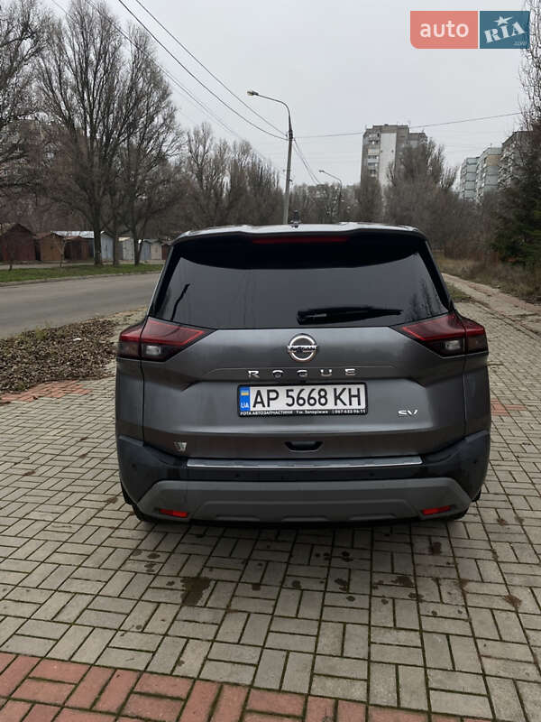Внедорожник / Кроссовер Nissan Rogue 2020 в Запорожье