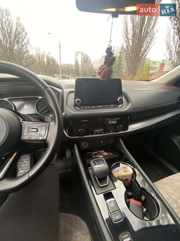 Внедорожник / Кроссовер Nissan Rogue 2020 в Запорожье