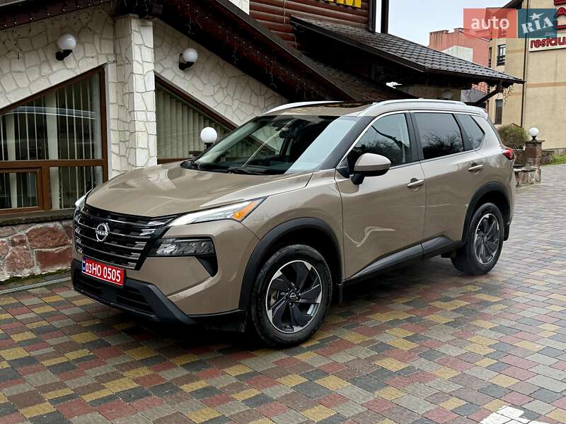 Позашляховик / Кросовер Nissan Rogue 2024 в Тернополі