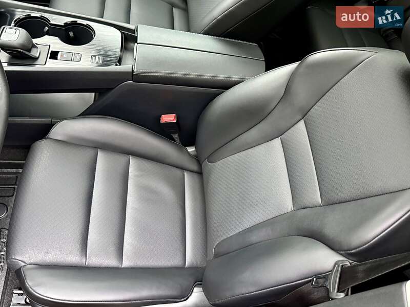 Позашляховик / Кросовер Nissan Rogue 2024 в Тернополі