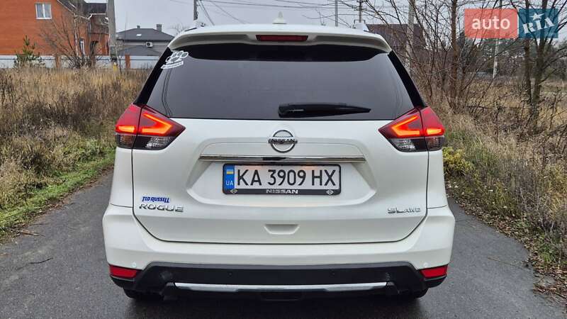 Позашляховик / Кросовер Nissan Rogue 2016 в Києві