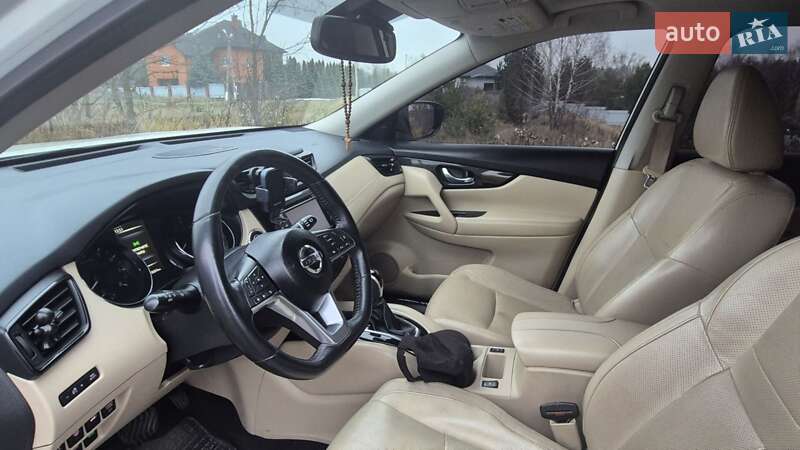 Позашляховик / Кросовер Nissan Rogue 2016 в Києві