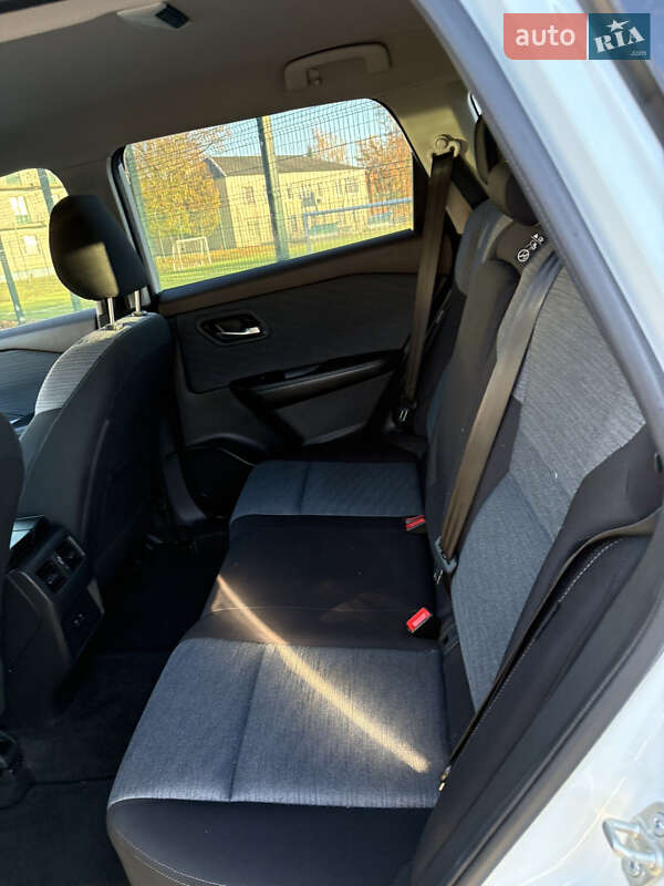 Внедорожник / Кроссовер Nissan Rogue 2022 в Каменском