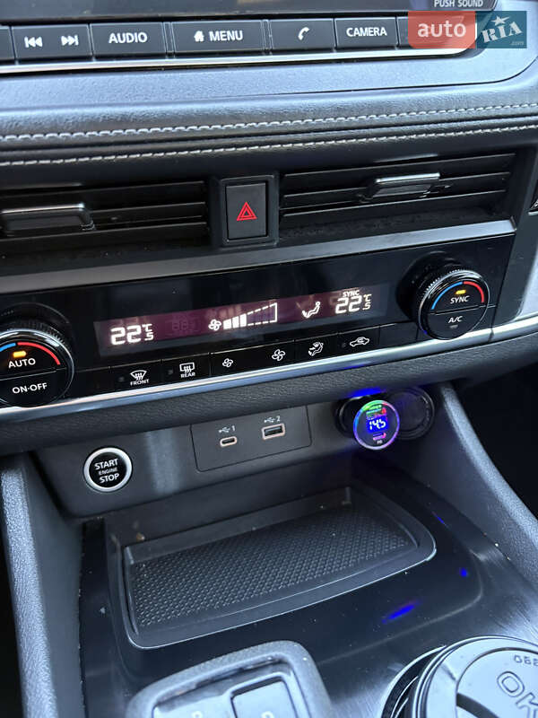 Внедорожник / Кроссовер Nissan Rogue 2022 в Каменском