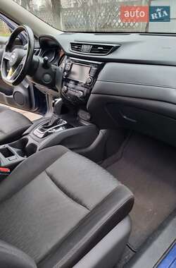 Внедорожник / Кроссовер Nissan Rogue 2018 в Киеве