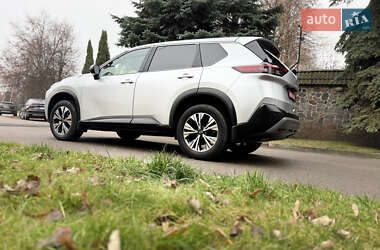 Внедорожник / Кроссовер Nissan Rogue 2023 в Киеве