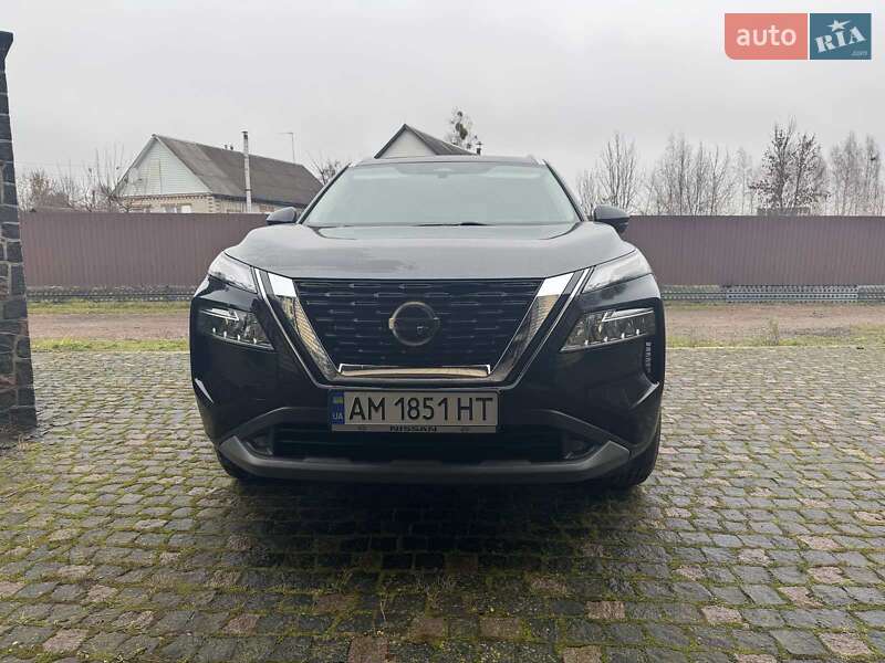 Внедорожник / Кроссовер Nissan Rogue 2021 в Коростене