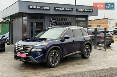 Внедорожник / Кроссовер Nissan Rogue 2024 в Ровно