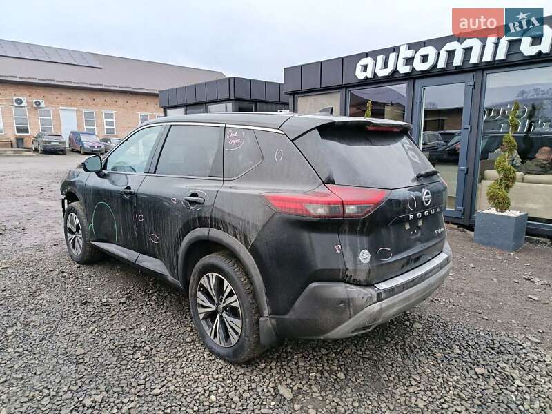 Внедорожник / Кроссовер Nissan Rogue 2021 в Луцке