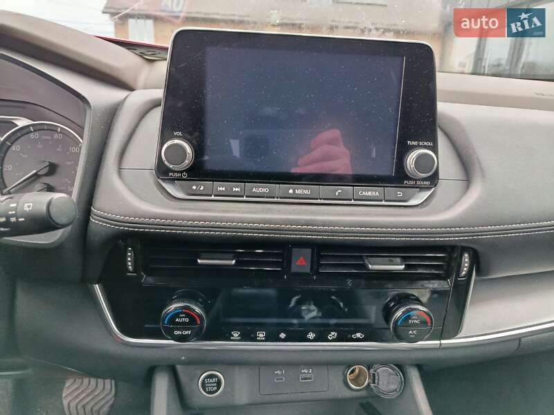 Внедорожник / Кроссовер Nissan Rogue 2021 в Луцке