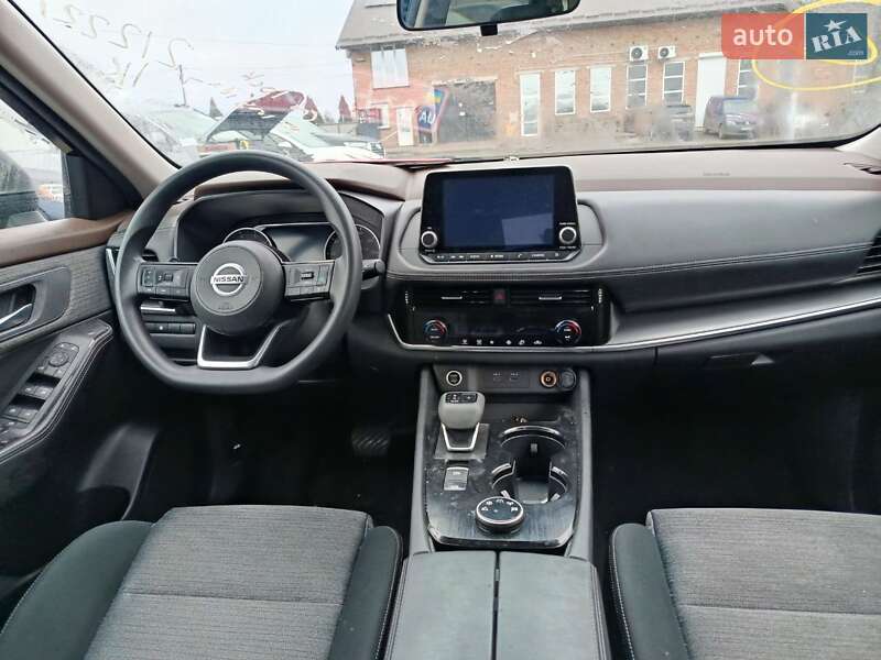 Внедорожник / Кроссовер Nissan Rogue 2021 в Луцке