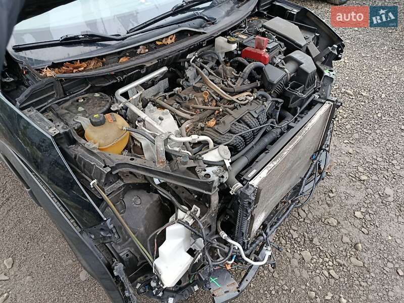 Внедорожник / Кроссовер Nissan Rogue 2021 в Луцке