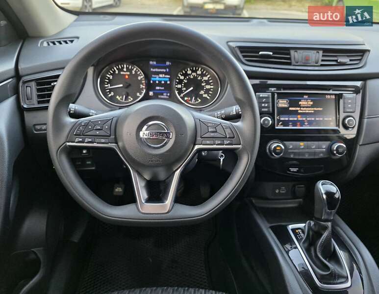 Позашляховик / Кросовер Nissan Rogue 2018 в Вишгороді