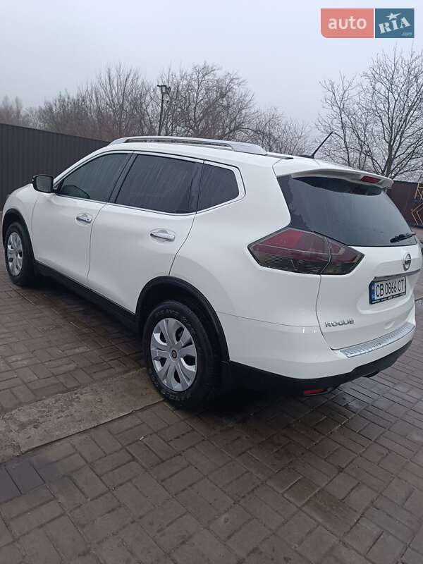Внедорожник / Кроссовер Nissan Rogue 2016 в Прилуках