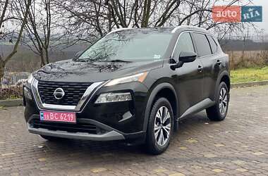 Внедорожник / Кроссовер Nissan Rogue 2021 в Ровно