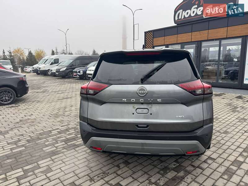 Позашляховик / Кросовер Nissan Rogue 2023 в Львові